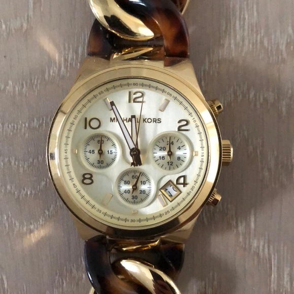 Michael kors gold & tortoise shell watch w/ box - Picture 2 of 3